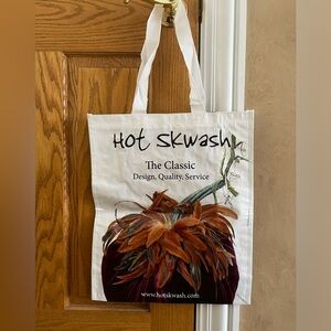 Hot skwash tote